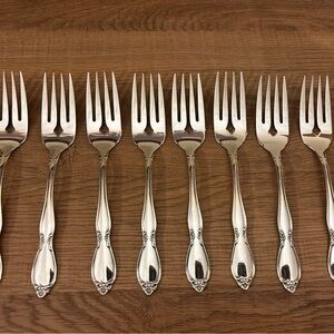 NEW 8 Oneida Community CHATELAINE Betty Crocker Salad Forks Stainless Flatware